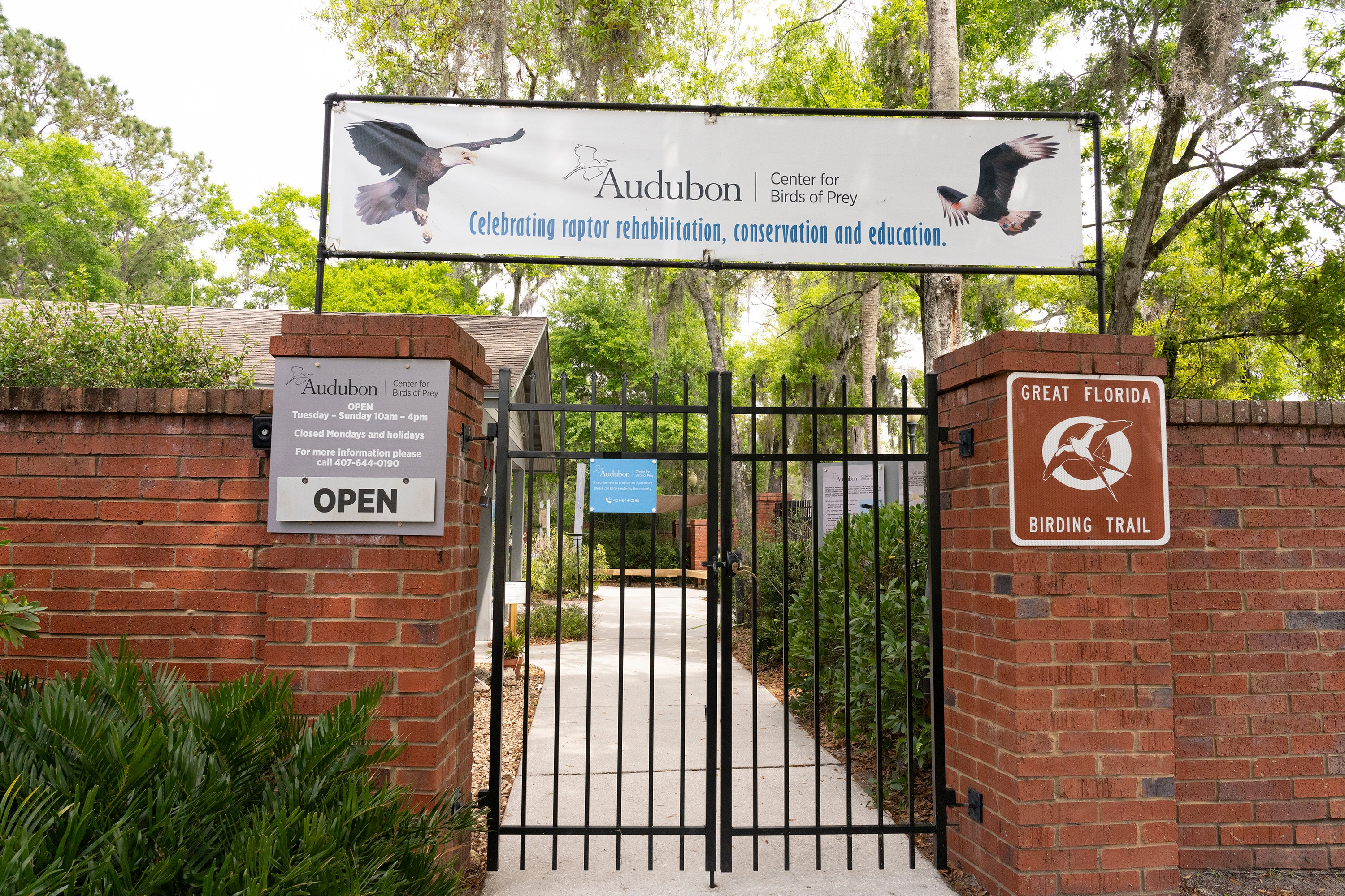 The front gate of the Audubon Center for Birds of Prey.